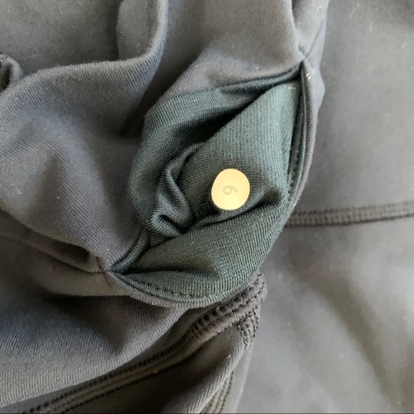 Lululemon limited edition wunder unders - Picture 3 of 8